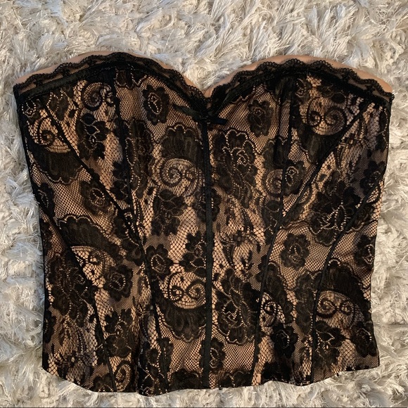 Tops - Bustier lace top
